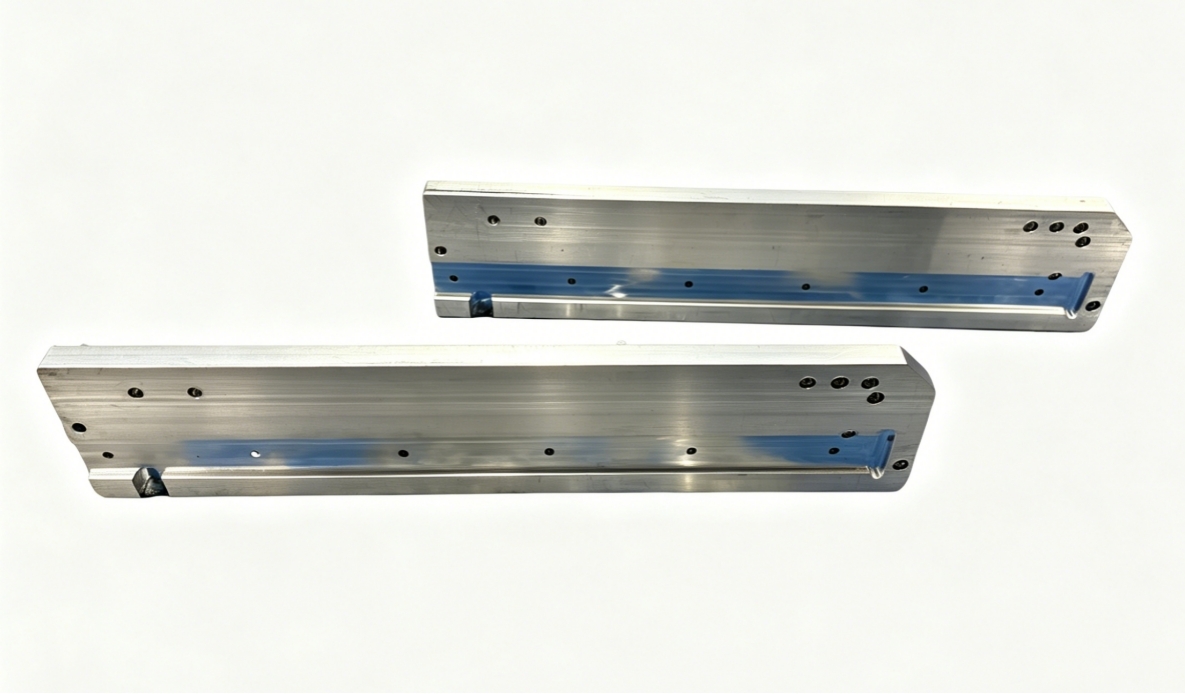 precision-cnc-machined-aluminum-profile-guide-rail.jpg