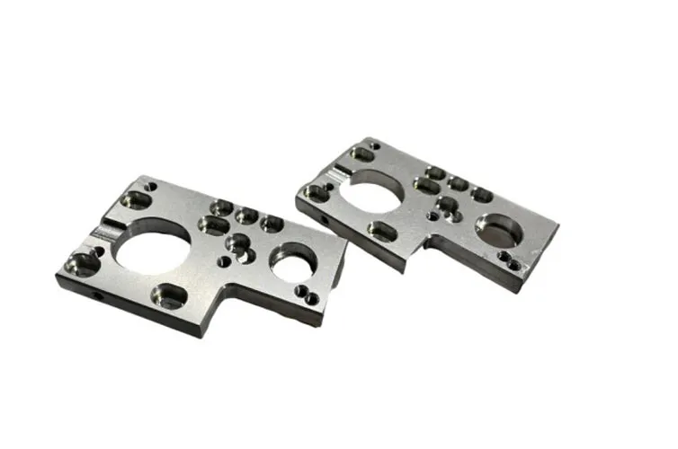 Precision CNC Machined Aluminum Mounting Plate | Custom Fixture Plate Manufacturer