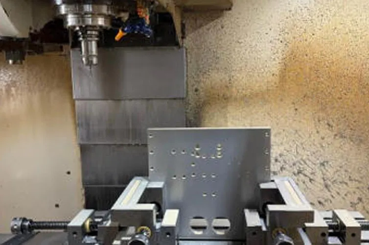 Custom CNC Machined Aluminum Mounting Plate