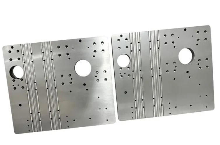 Custom CNC Machined Aluminum Mounting Plate | Precision OEM Components for Industrial Equipment